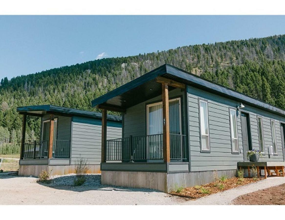 Terra Nova Cabins West Yellowstone Extérieur photo